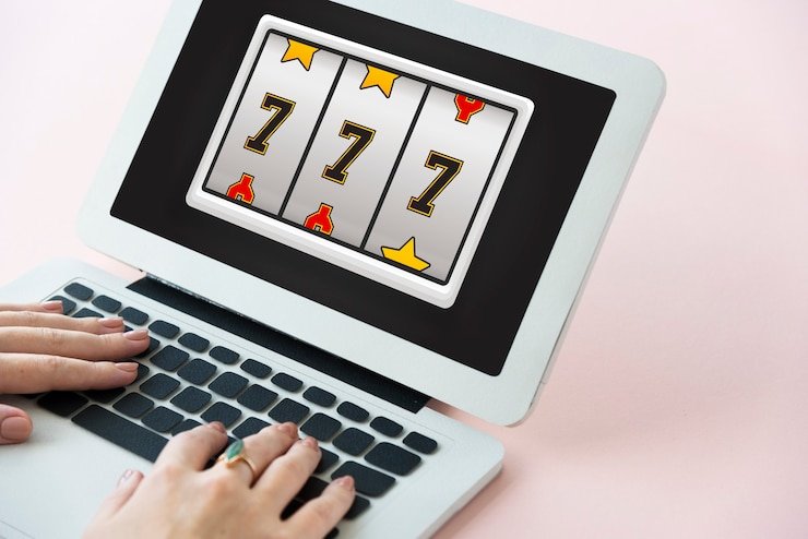 h5.rp777 game menu showing Lucky Number, live dealer tables, slot games, and sportsbook categories